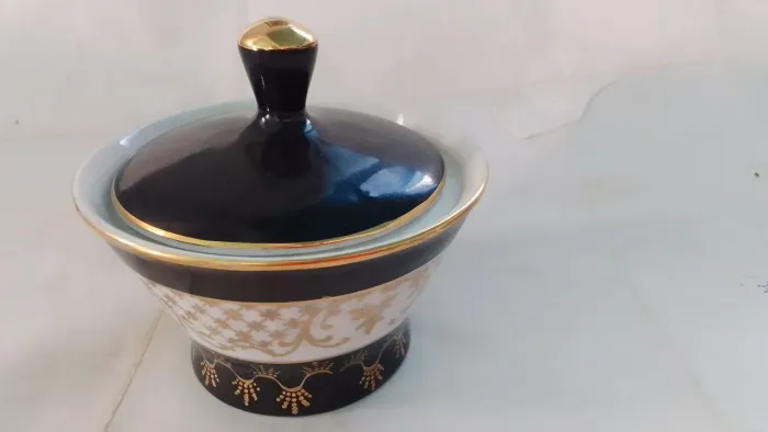 Porcelana Mauá porta geleia açucareiro 100 ml frisos de ouro