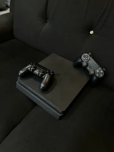 Playstation 4 Slim 500GB