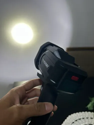 Lanterna husky 5000 lumens hybrid power led nova!