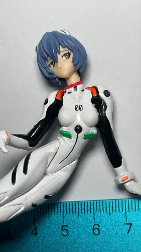 Gashapon / Gachapon Rei Ayanami Evangelion - miniatura altura 5 cm