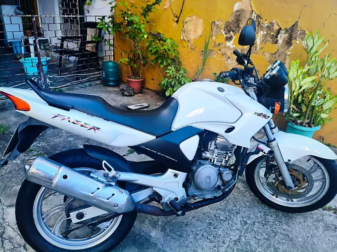 Yamaha Fazer 250