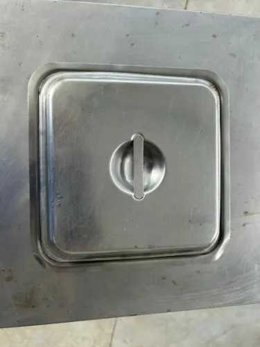 Bandeja Refeição de divisória em Inox