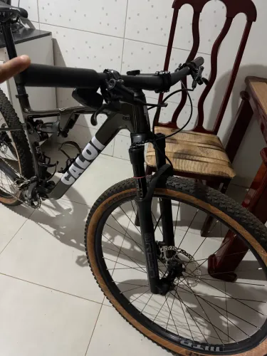 Caloi fs carbon 