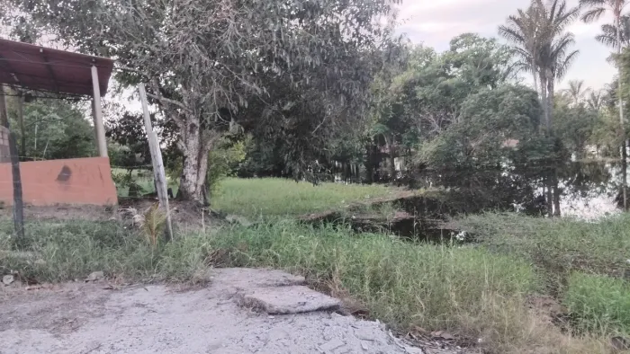 Vende se casa ma beira do rio