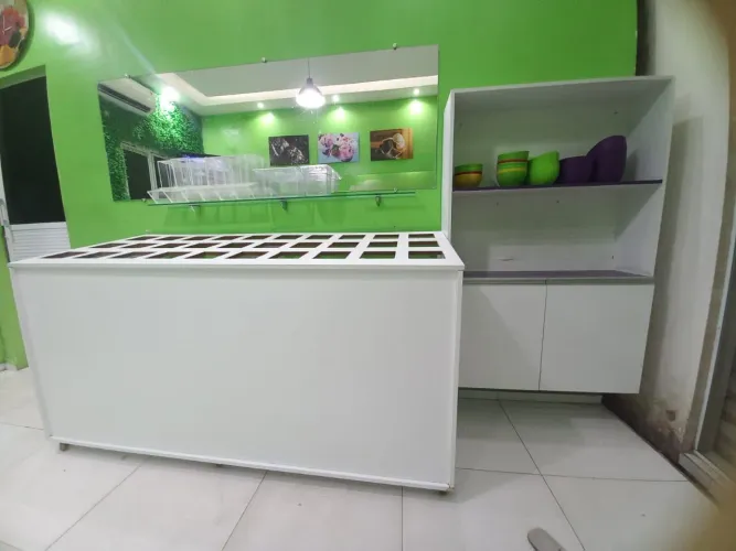 Balcão Mix + Armário em MDF para Açaiteria