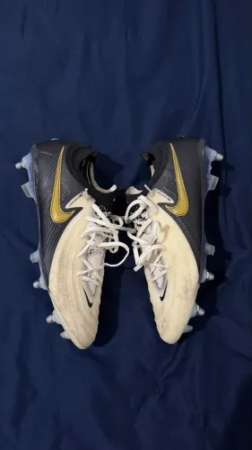 Chuteira Nike Phantom GX II SG Elite - profissional 