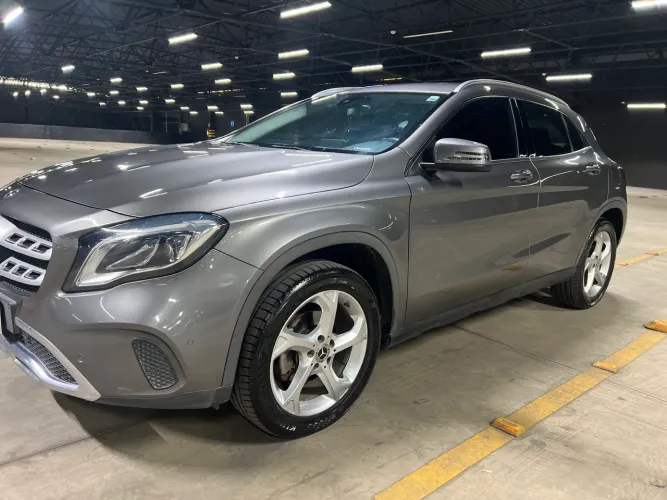 Mercedes-Benz GLA 200 Adv. 1.6/1.6 TB 16V Flex Aut. 2018