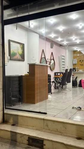 Nail designer