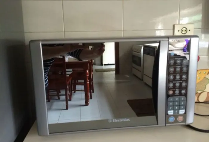 Microondas 31L eletrolux