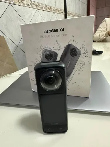Insta 360 X4 combo