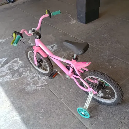 Vende-se bicicleta infantil