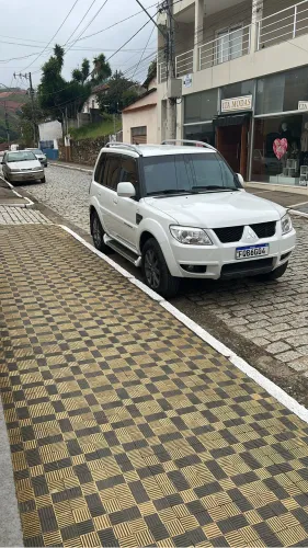 Mitsubishi Pajero TR4 2.0 Flex 16V 4X2 Aut. 2015