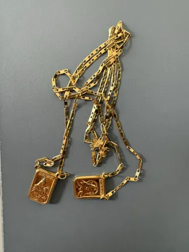 Escapulário de ouro 