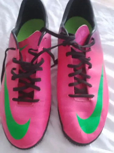Chuteira Nike Mercurial seminova 43