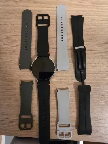 Relogio Samsung Galaxy Watch 6 44mm Bluetooth Preto + 3 Pulseiras Extras