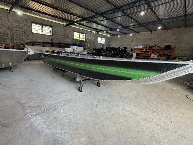 Barco marreco  5 metros novo bico semi chato pronta entrega !