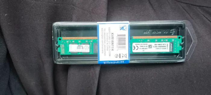 6 Memórias RAM Kingston 4GB DDR3 1600MHz