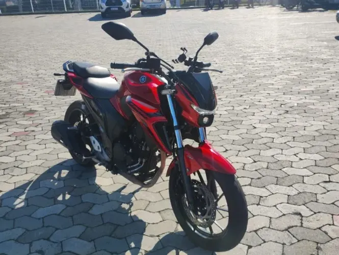 FAZER 250C ANO 2025