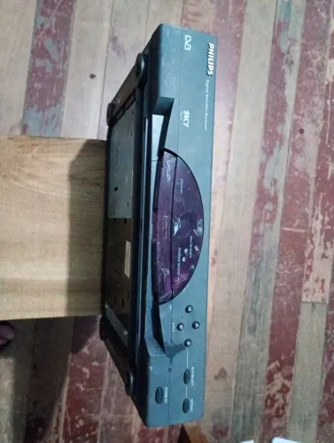 Receptor de satélite parabólica