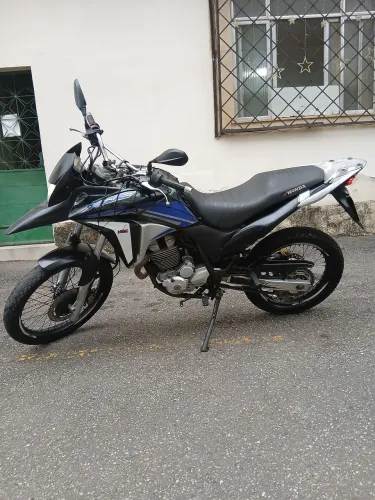 Xre 300 2013