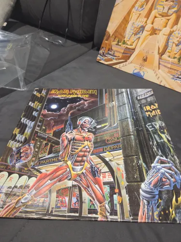 LP IRON MAIDEN - SOMEWHERE IN TIME - BOM ESTADO
