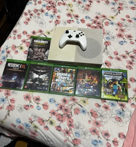 Xbox One S - Ótimo Estado