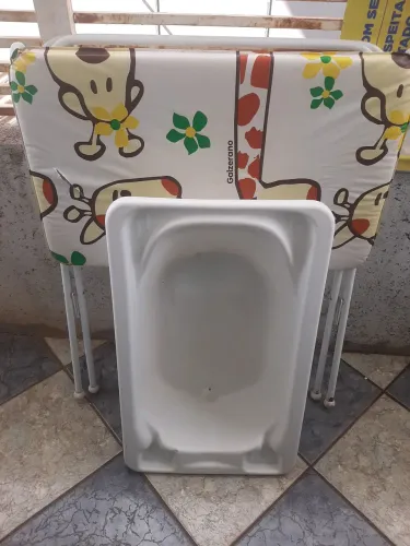Banheira com suporte