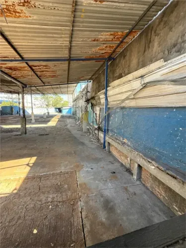 Terreno com 2750m2 à venda no Bom Retiro