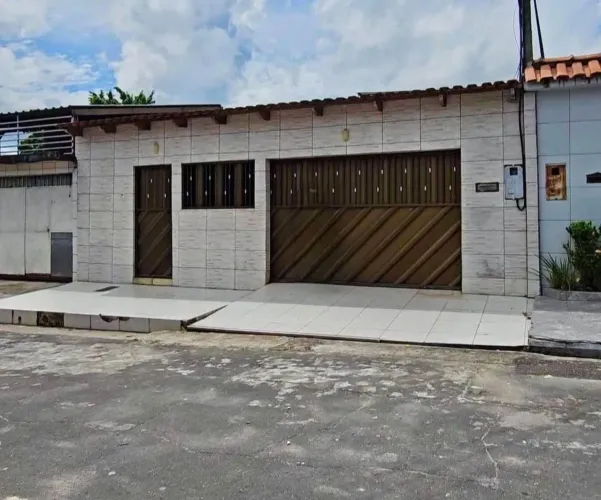 !CASA A VENDA NA MARAMBAIA!!
