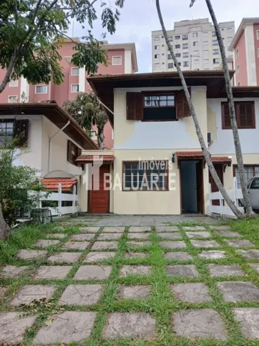 Jardim Ubirajara: Casa de Condomínio com 100 m² com 3 dormitórios,4 vagas.
