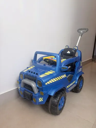 Carrinho de Passeio e Pedal Calesita Diipi 2 em 1 - Até 30 kg