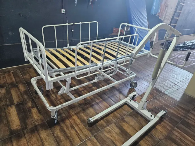 CAMA HOSPITALAR ELETRICA E GUINCHO HOSPITALAR