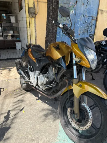 CB 300 R 2011 impecável - 78 mil rodado