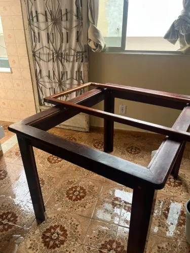MESA DE MADEIRA MACIÇA SEM TAMPO+BASE PRA ESPELHO GRANDE 50