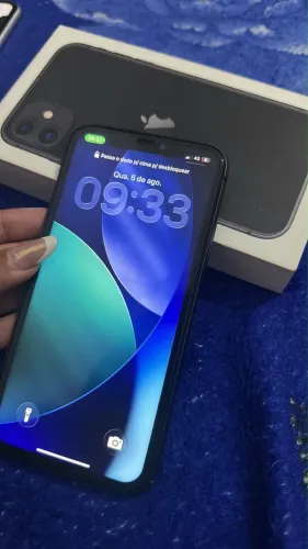 IPHONE 11 128GB COM CAIXA IMPECÁVEL