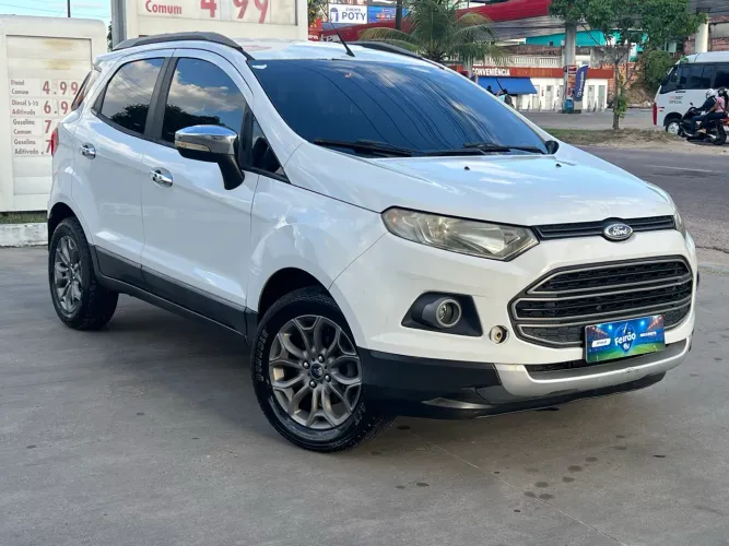 Ford Ecosport Freestyle 1.6 16V Flex 5P 2015