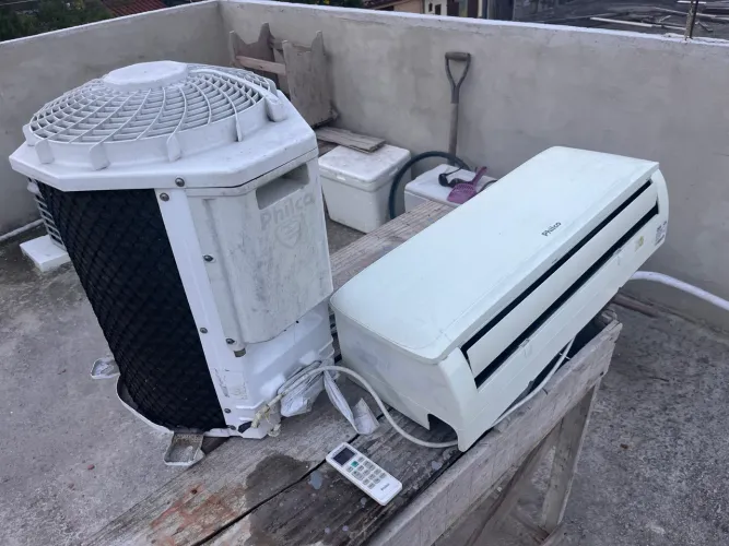 Ar-condicionado Philco 12.000 BTu 220 V