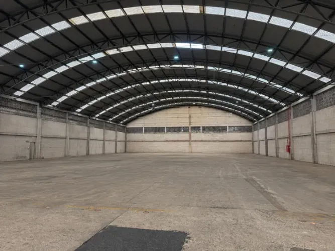 Galpão Logístico para Locação com 5.428,38 m² | São José/SC