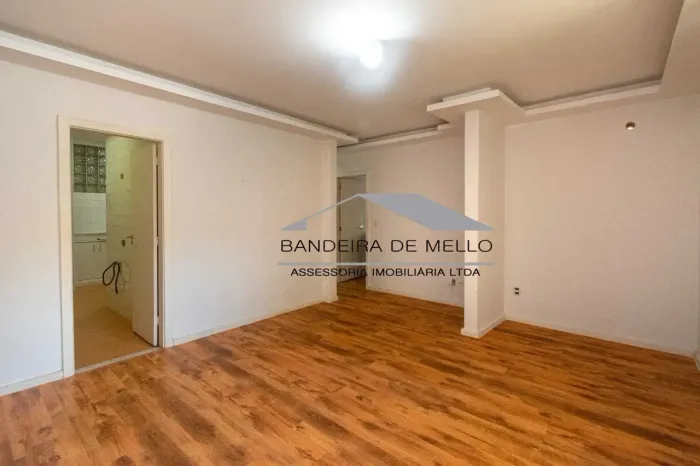 BANDEIRA DE MELLO VENDE com 71 m² com 2 quartos no Leblon - Rio de Janeiro - RJ