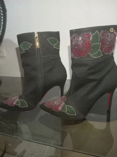 PAR de Botas Carmen Steffens valor negociável