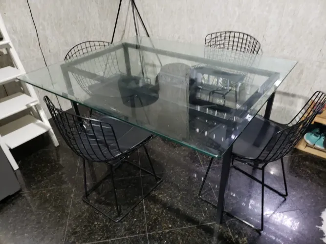 Mesa de jantar retangular vidro 1,15x1,40cm c/04 cadeiiras