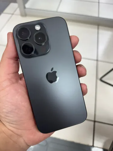iPhone 15 Pro - 512gb - Impecável