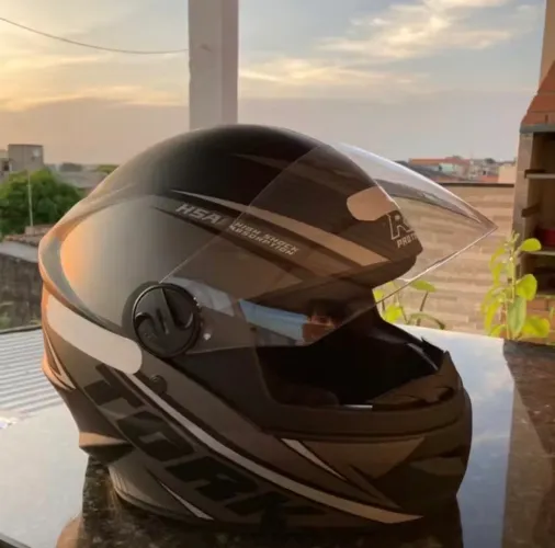 Capacete R8 Pro Tork Fechado