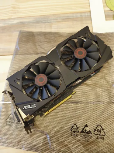 Placa de vídeo GTX 970 Strix