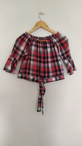 Blusa ciganinha feminina manga 3/4 elástico no decote Tam M