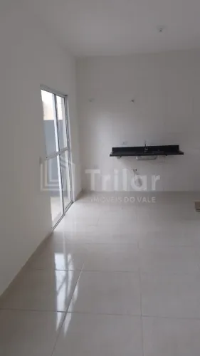 Casa em Condomínio à Venda em São José dos Campos-SP: 2 Quartos, 1 Sala, 2 Banheiros, 1 Va