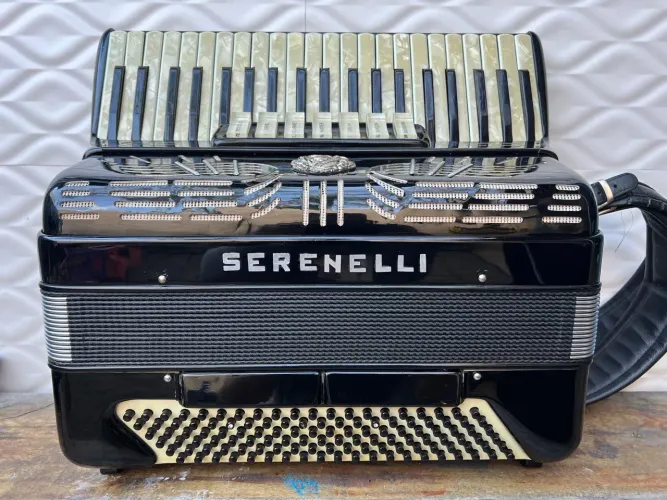 Acordeon Serenelli 120 Baixos 3/5