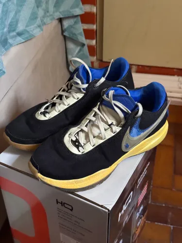 Tênis Nike LeBron 20 'Uninterrupted' - Edição Especial - Com Palmilhas Originais - BR 43