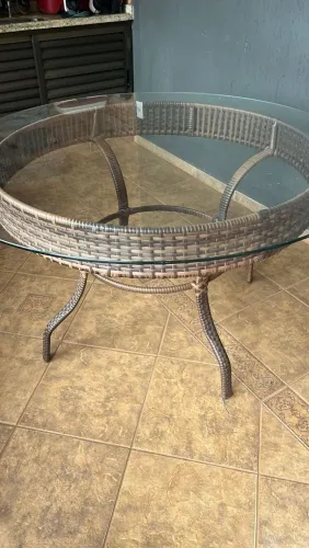 Mesa de fibra e vidro