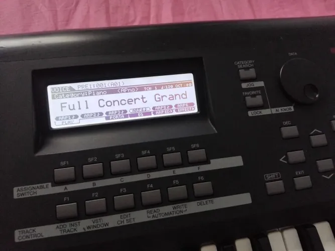 Teclado yamaha mox6